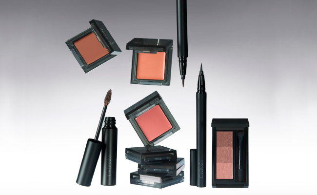2025 Summer Makeup Collection 『Turn the tables』  ■予約販売中  ■2025年4月11日(金) 全国発売