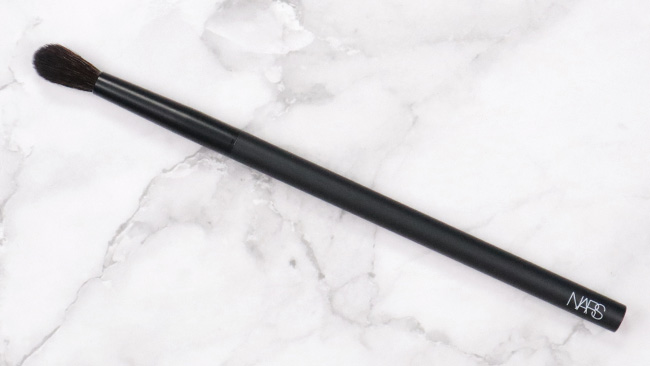 ＜NARS＞ブレンディングブラシ #22
