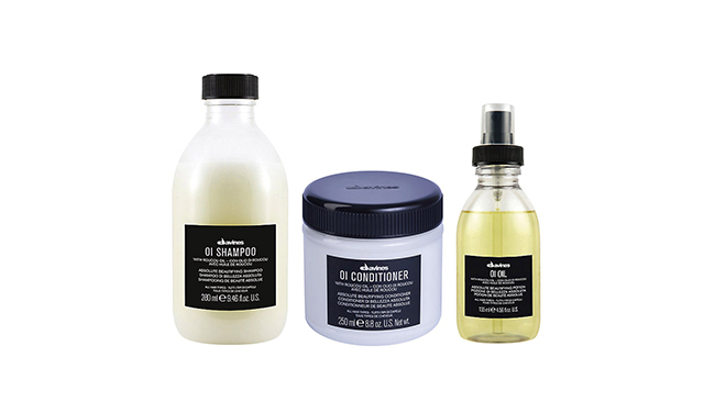 ＜ダヴィネス＞ 左：オイ シャンプー 280mL　3,300円 中：オイ コンディショナー 250mL　3,960円 左：オイ オイル L 135mL　6,050円 