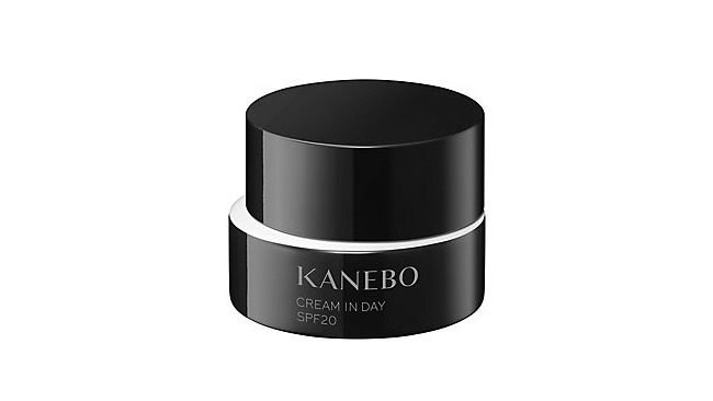 ＜カネボウ＞カネボウ クリーム イン デイ 8,800円