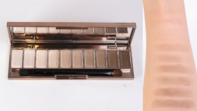 ＜LUNASOL＞ザ ベージュアイズ #01 Neutral Beige
