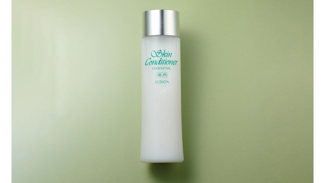＜アルビオン＞薬用スキンコンディショナーエッセンシャル N〈化粧水(敏感肌用)〉