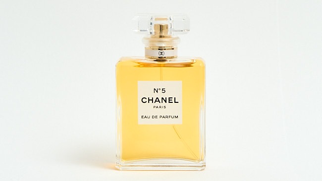 2024年クリスマスコフレ 【CHANEL/シャネル WINTER TALE】 特別 2024年クリスマスコフレ 【CHANEL/シャネル WINTER TALE】 特別