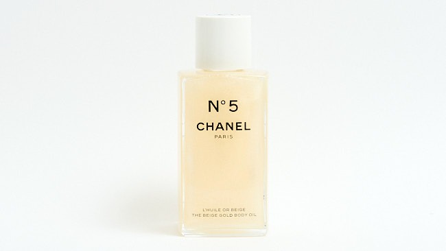 2024年クリスマスコフレ 【CHANEL/シャネル WINTER TALE】 特別 2024年クリスマスコフレ 【CHANEL/シャネル WINTER TALE】 特別