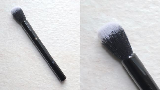 ＜clé de peau BEAUTÉ＞パンソー(ブラッシュプードル＆クレーム)