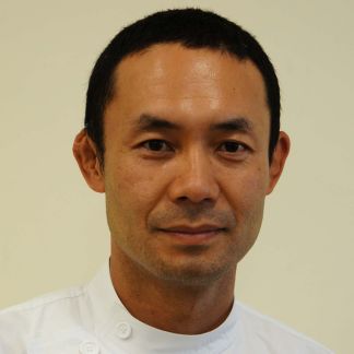 青山朋樹先生