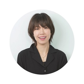 ヘア＆メイクアップアーティスト 長井かおりさん