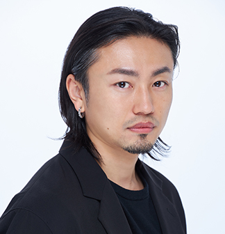 ＜RMK＞メイクアップアーティスト 上荒磯秀俊さん