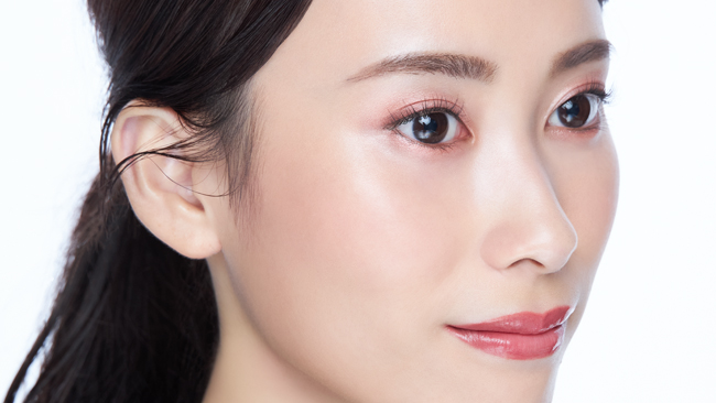 ＜クレ・ド・ポー ボーテ/clé de peau BEAUTÉ＞クリームチーク＋ハイライターで頬に自然な血色感と輝きを！