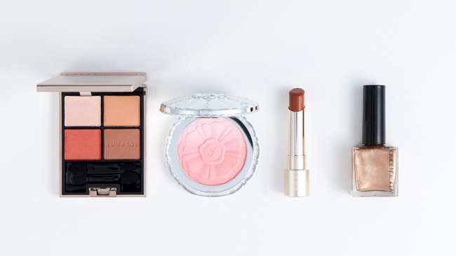 ◆【LOOK1】じゅわっと発色のチーク＆リップが主役のかわいい夏メイク