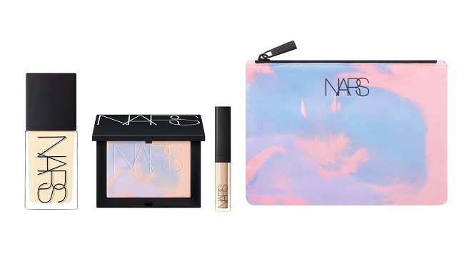 NARS30周年】透明感のある肌×新作リップで提案する洗練メイク NARS30周年】透明感のある肌×新作リップで提案する洗練メイク