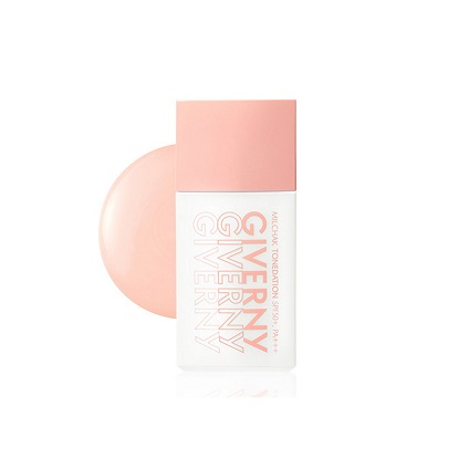 ＜ジヴェルニー＞密着トーンデーション SPF50・PA+++