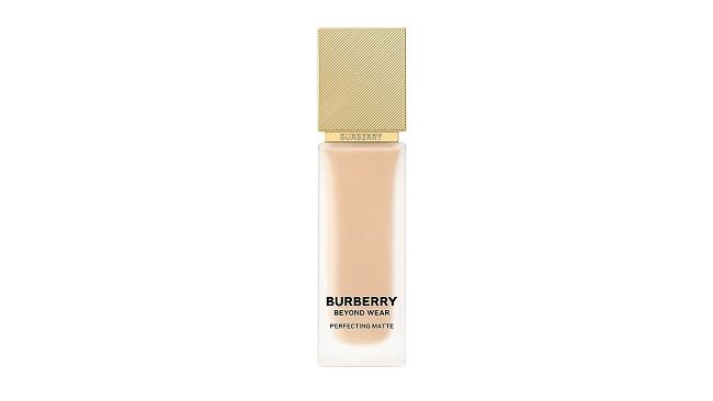 ＜BURBERRY BEAUTY ＞バーバリー ビヨンド ウェア パーフェクティング マット